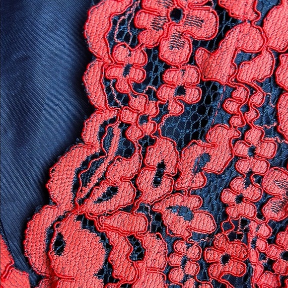 Shoshanna Sierra Red & Navy Lace Dres | Size 6 - Picture 6 of 8